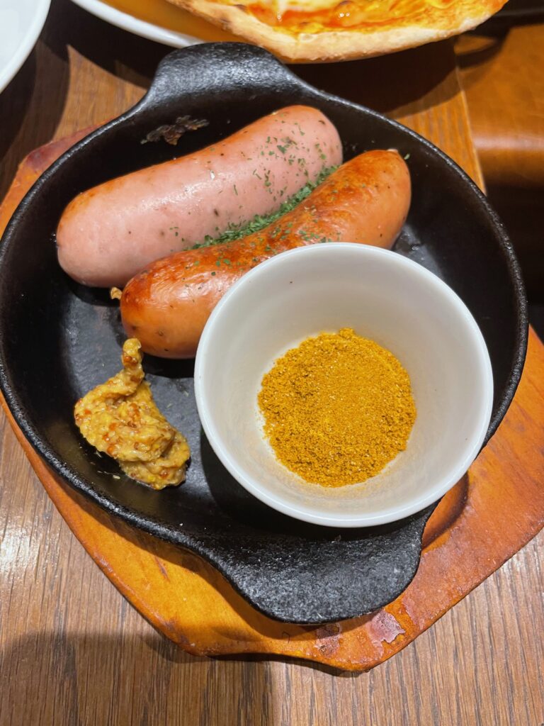 お肉屋さん自慢の2種BIGソーセージ