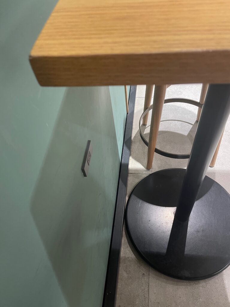 カウンターテーブル