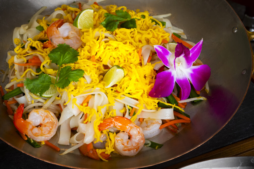 < パッタイ:タイ >