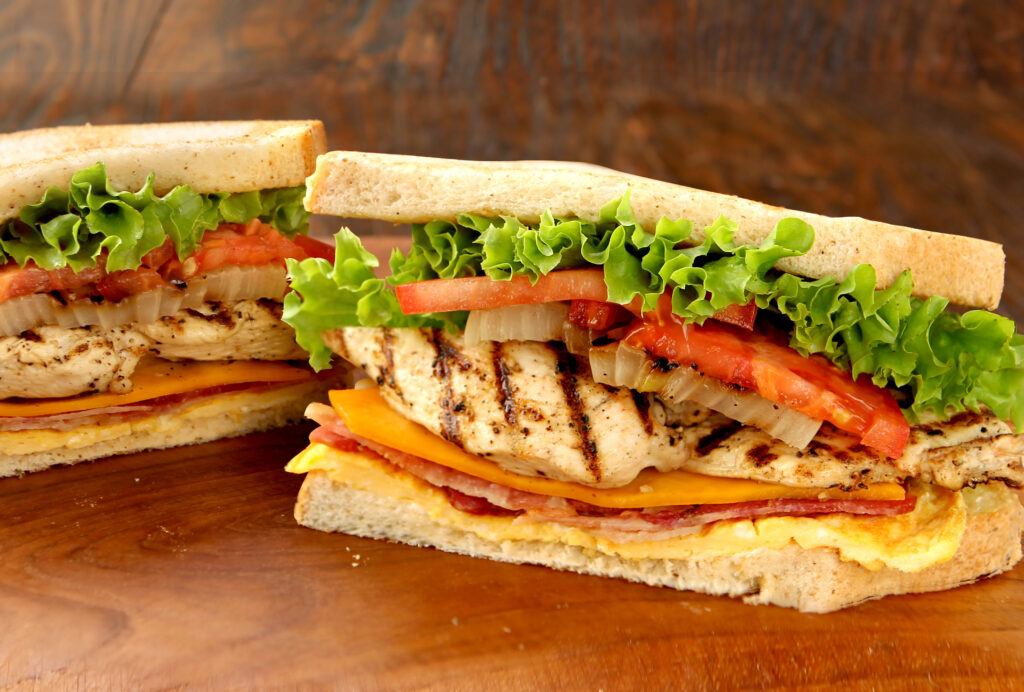 クア・アイナ クラブハウス 1,400円