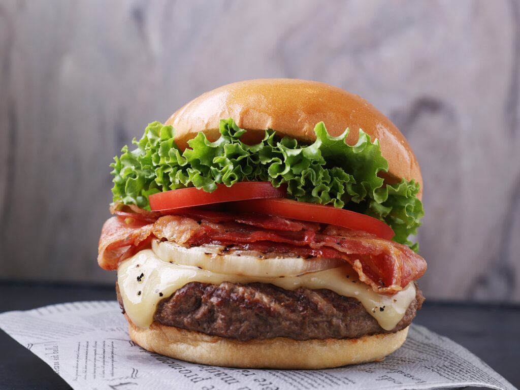 スモーク モントレージャックチーズ ベーコン バーガー 1,650円