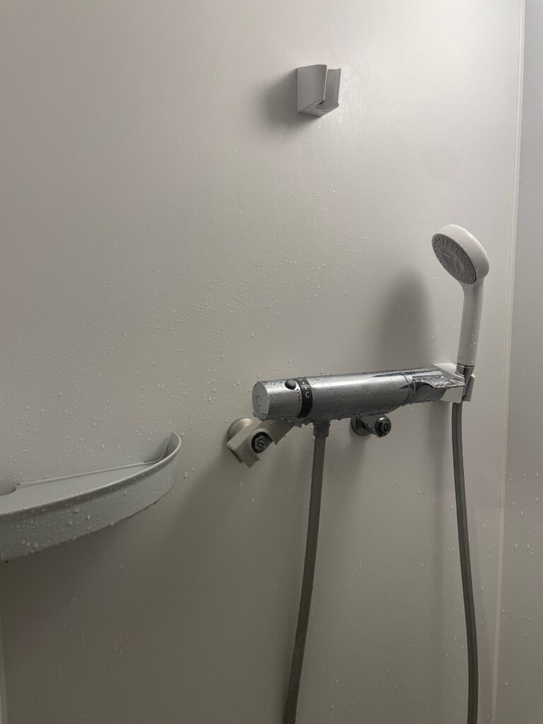 シャワールーム