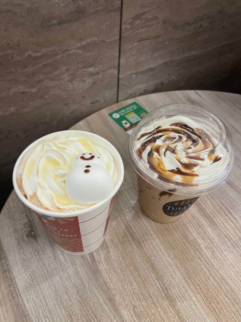 タリーズ新作　アイリッシュラテ・タリーズスノーマンラテ