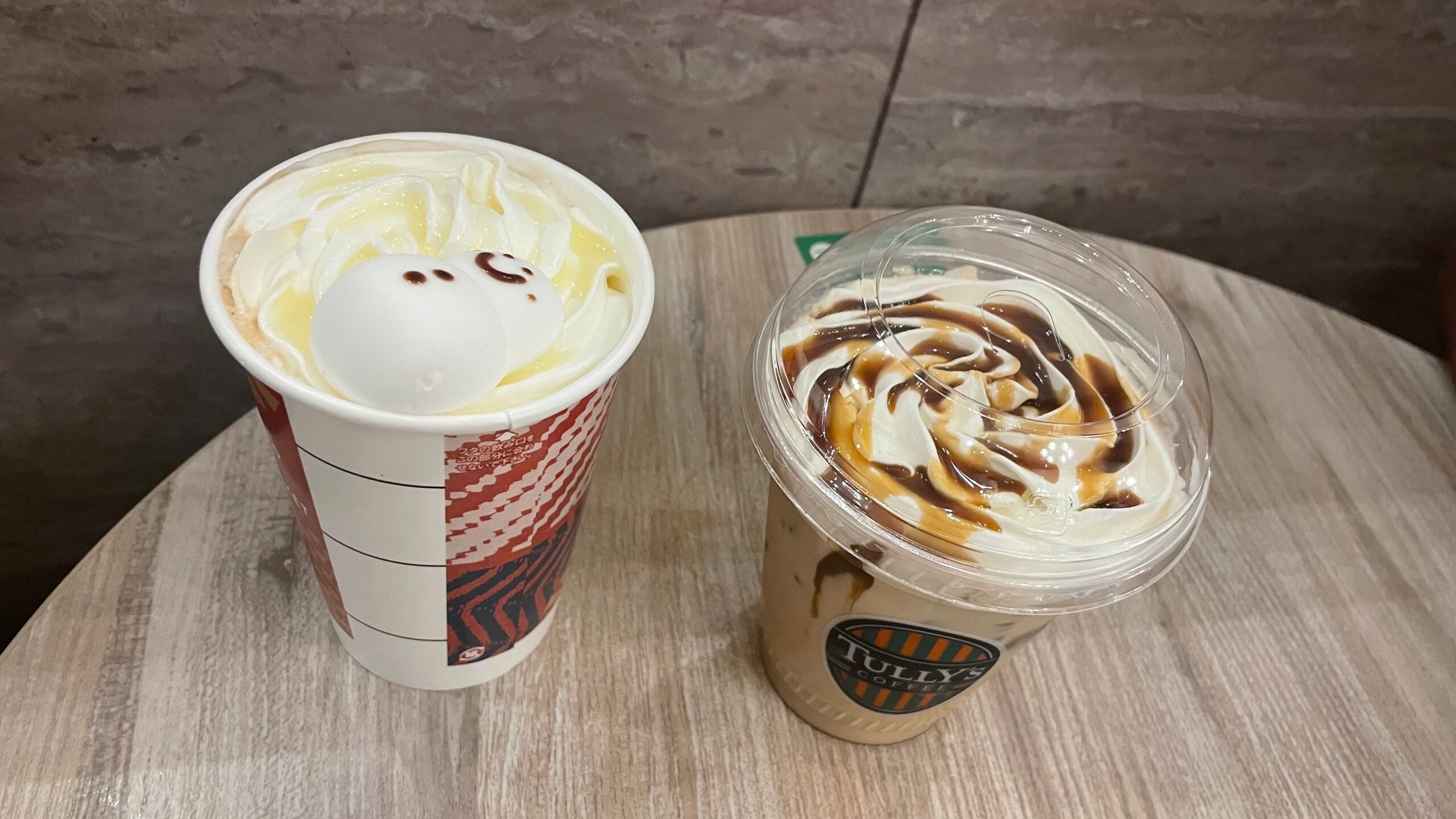 タリーズ新作　アイリッシュラテ・タリーズスノーマンラテ