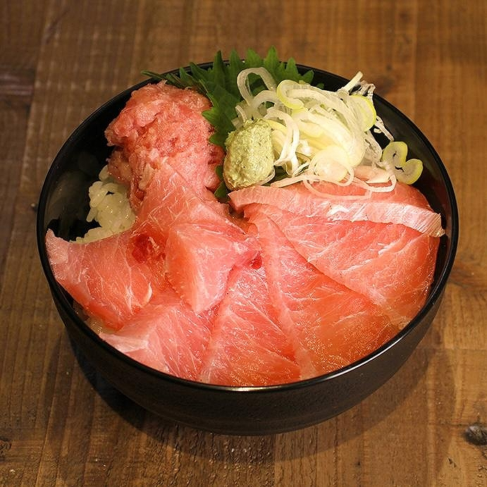 まぐろ問屋 二代目マル城 キッチン（まぐろ問屋）