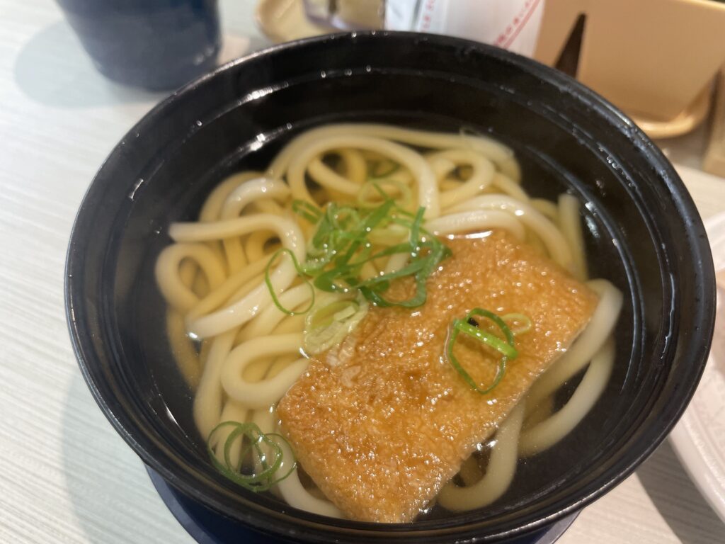きつねうどん300円