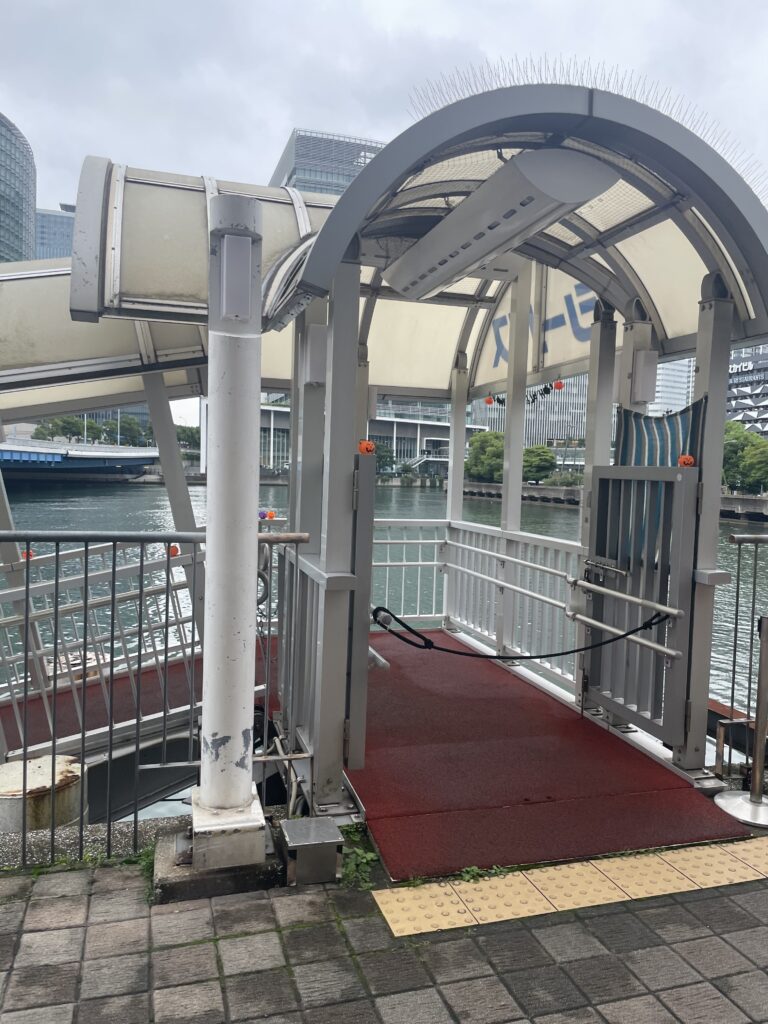 SEA BASS乗船券売り場