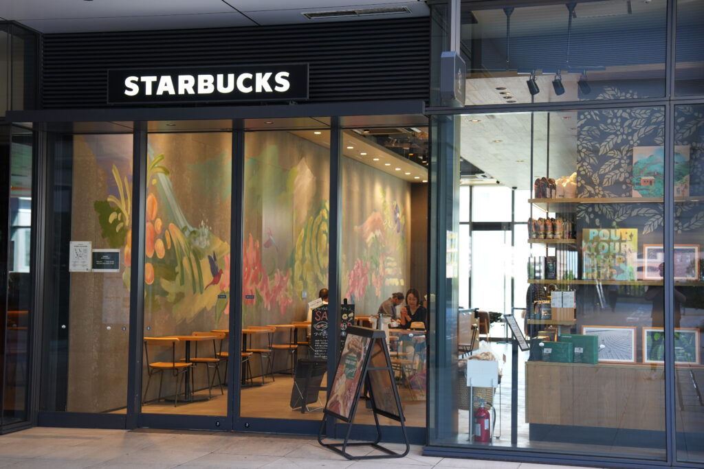 スターバックスコーヒー北仲ブリック＆ホワイト店