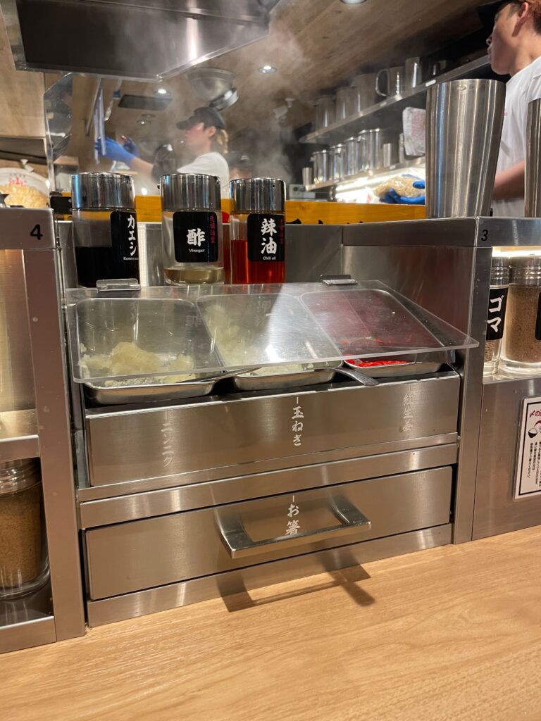元祖油堂 油そば 横浜鶴屋町店
